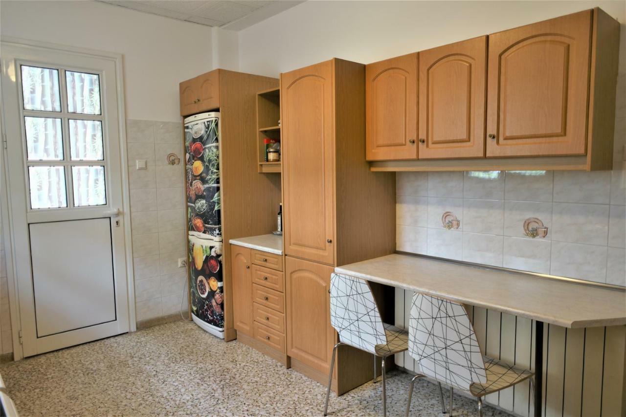 Zefyros Super Cool Apartments Next To Alimos Riviera Атина Екстериор снимка