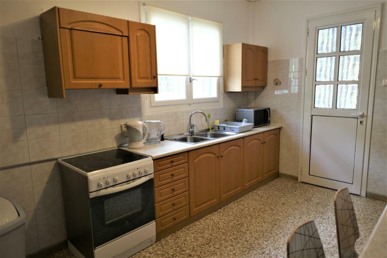 Zefyros Super Cool Apartments Next To Alimos Riviera Атина Екстериор снимка