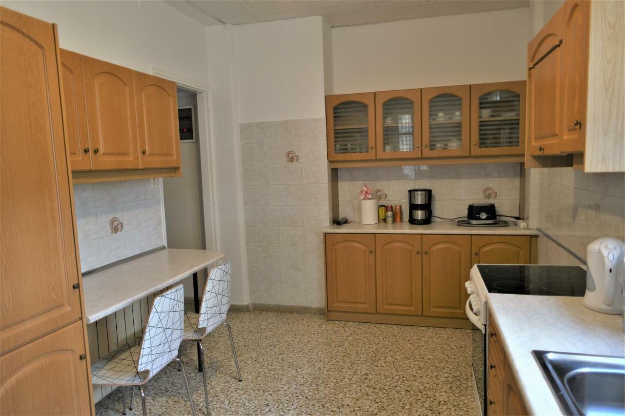 Zefyros Super Cool Apartments Next To Alimos Riviera Атина Екстериор снимка